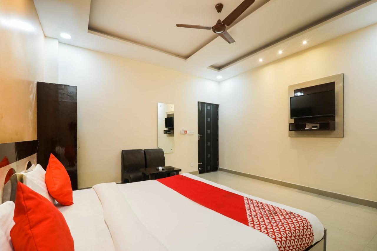 Hotel Oyo Flagship Krishna Regency Near Chaudhary Charan Singh International Airport Bijnaur Exterior foto