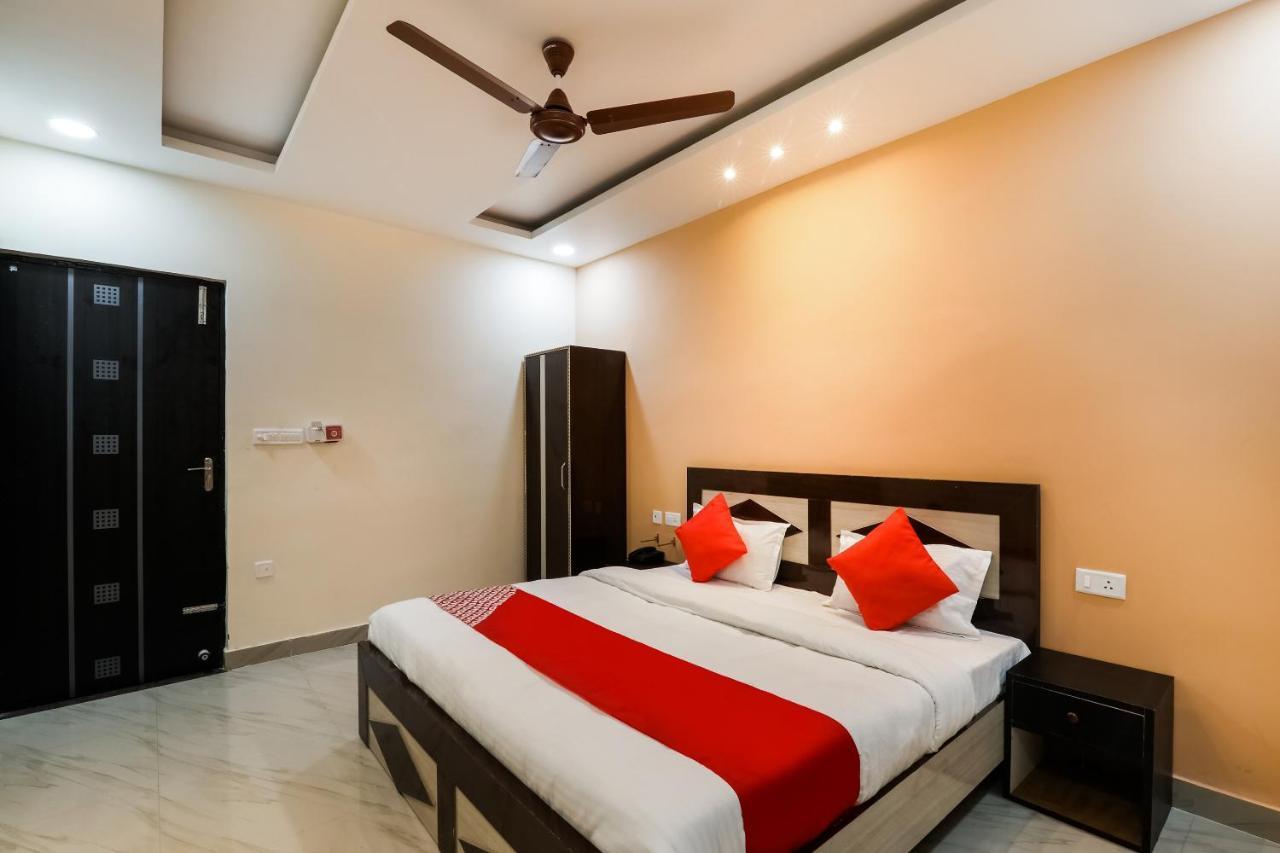 Hotel Oyo Flagship Krishna Regency Near Chaudhary Charan Singh International Airport Bijnaur Exterior foto